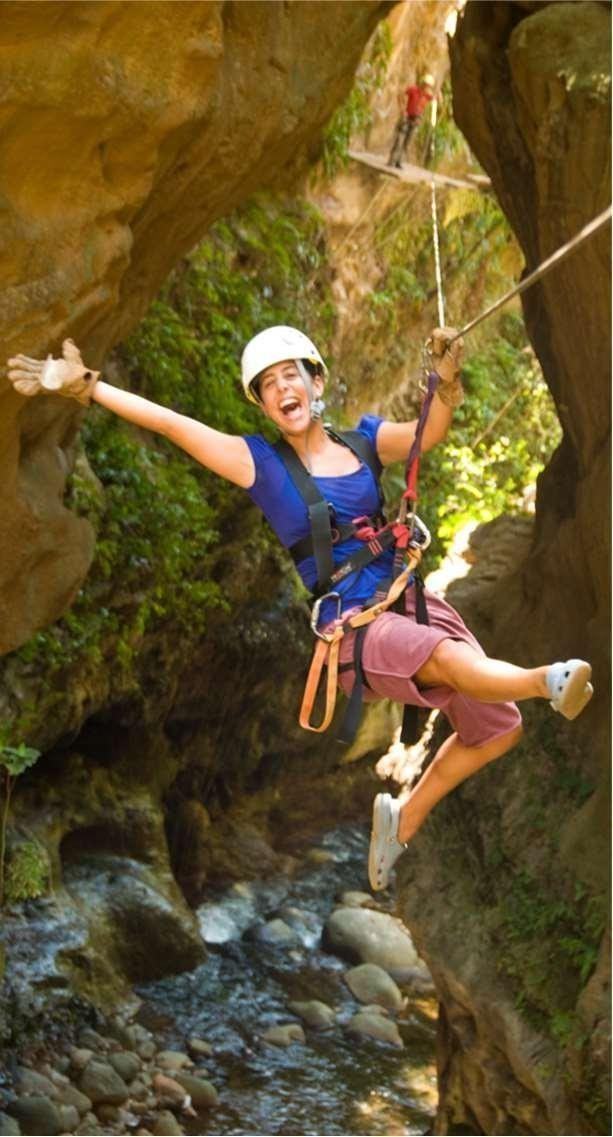 Canopy / zipline sobre el cañón
